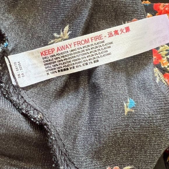 Free People Intimately Womens Black Floral Spaghetti Strap Ruffle Cami Top Med - Picture 9 of 9